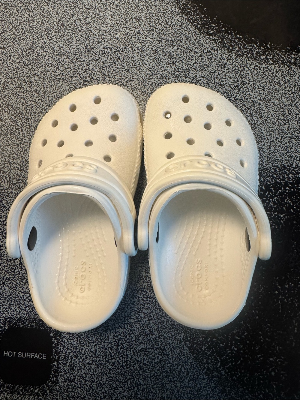 CROCS Kids Sz 5C Classic Clogs in White